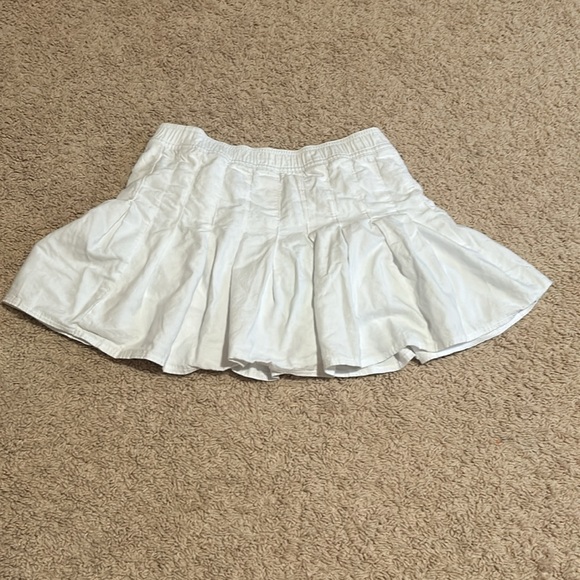 White Abercrombie And Fitch Pleated Skirt - Picture 4 of 6